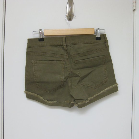 NWT Express olive green denim frayed hem shorts 2 - Picture 4 of 8